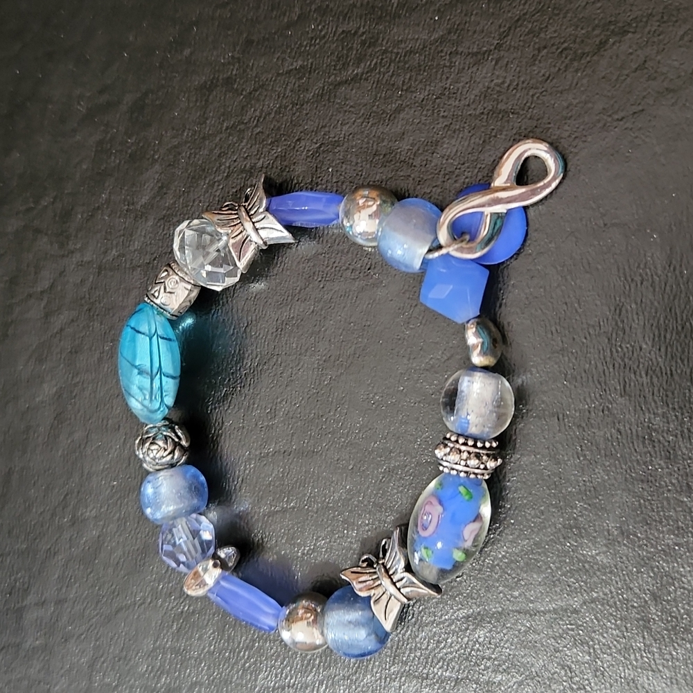 Avon 2011 Empowerment Bracelet